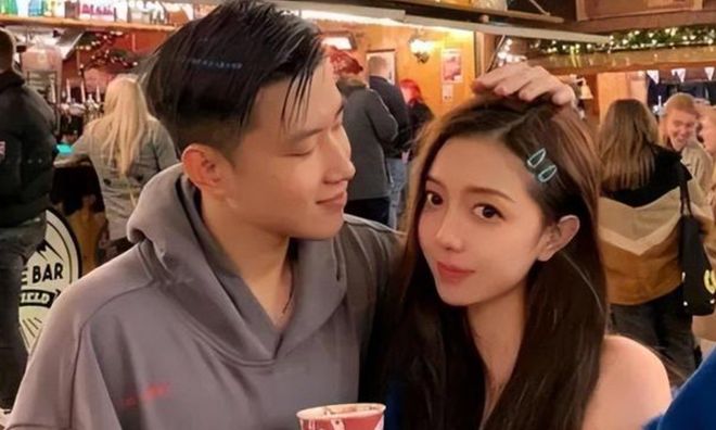 小敏剑桥毕业禁赛到世界冠军太励志尊龙凯时网赵心童和女友近照神似汪(图2)